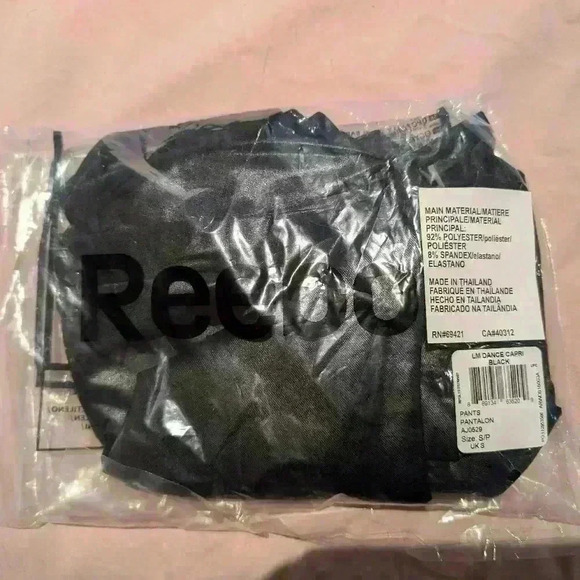 Brand  new in bag size small Reebok dance Capri pants black harem pants - Picture 5 of 8